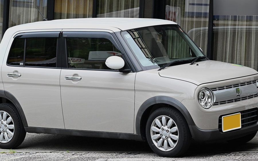 2023 Suzuki Alto VXL AGS in Pearl White, photo 1 of 2