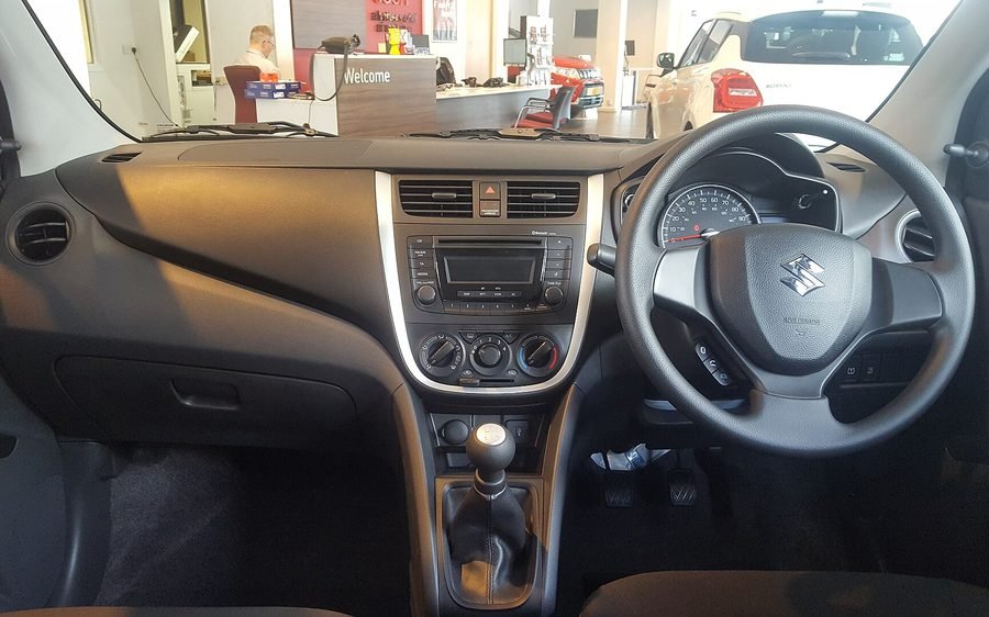 2023 Suzuki Cultus VXL in Silky Silver, photo 2 of 2