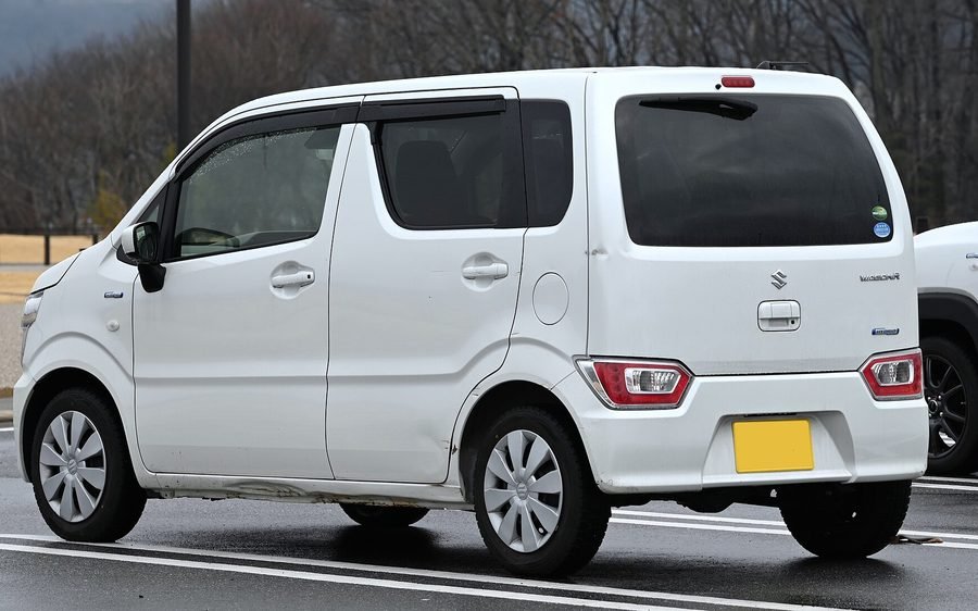 2022 Suzuki Wagon R VXL in Pearl White, photo 2 of 2